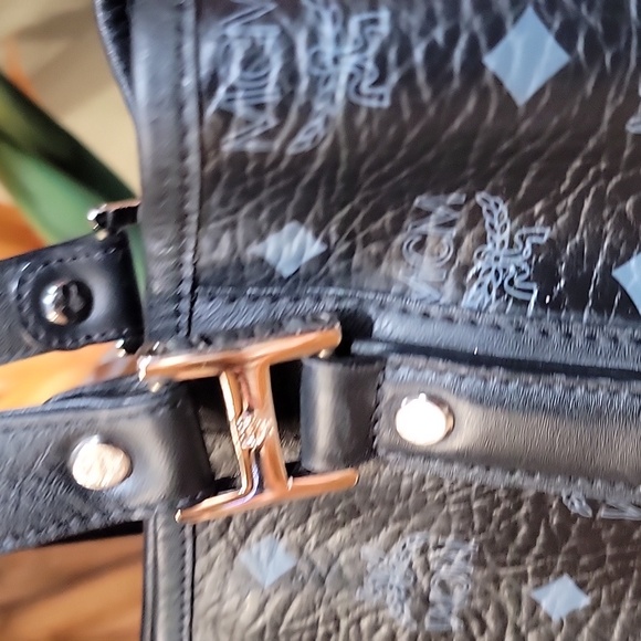 MCM Visetos EUC  Large Black Tote Bag - Picture 10 of 15